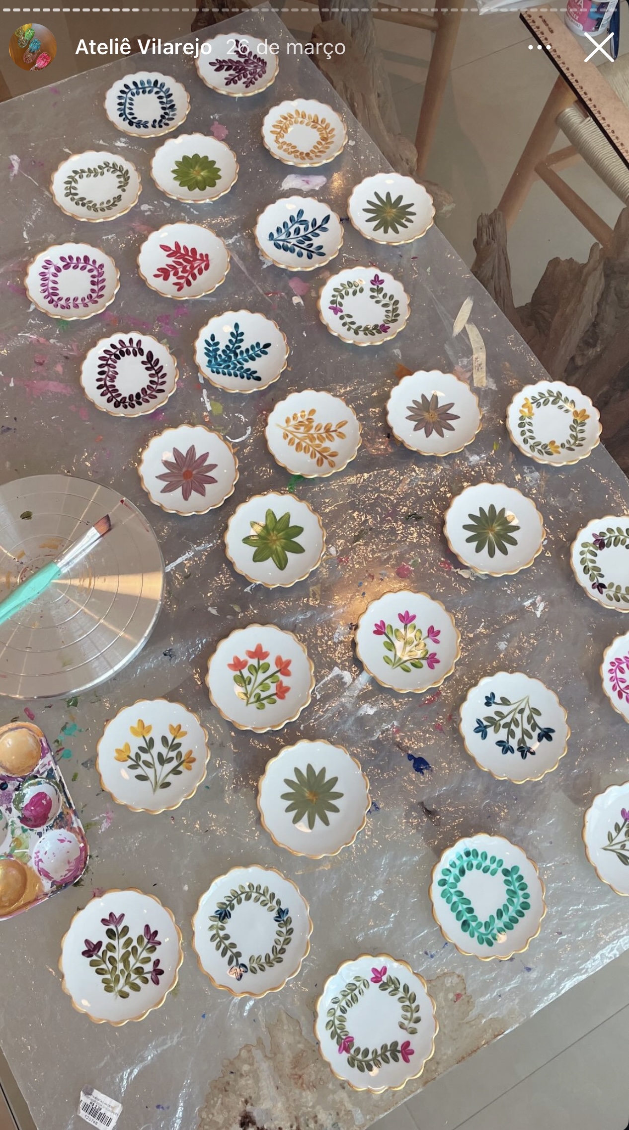 Peça pintada por aluna
